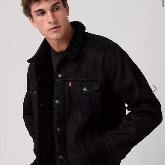 Levi’s Type III Trucker Jacket with Sherpa Lining - Picture 7 of 7